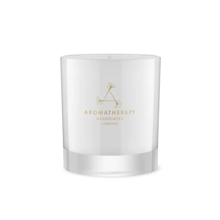 Aromatherapy Associates Inner Strength Frankincense and Cardamom Ароматизирана свещ 200 г